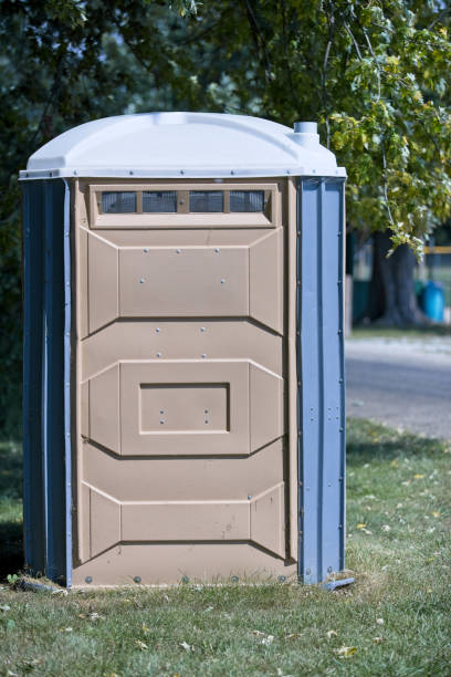 Best Affordable portable toilet rental  in La Crosse, KS
